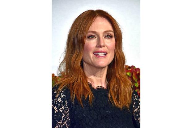 ...Schauspielerin Julianne Moore applaudierte via Twitter öffentlich jenen Schauspielerinnen, die als erstes den Missbrauch ...