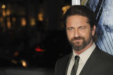 Gerard Butler kann anscheinend wirklich nichts aufhalten. Am Montag [16. Oktober] musste der Schauspieler ins Krankenhaus, w...