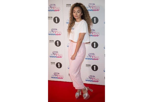 ...man bei den BBC Radio 1's Teen Awards auch mal gerne im Schlafanzug auftauchen kann. Zumindest sah das Ella Eyre so. Teuf...