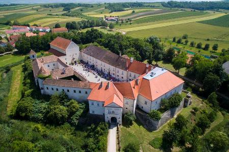 Das Schlosshotel Mailberg aus der Vogelperspektive