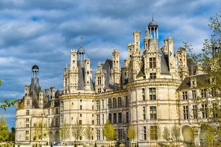 Zählt Schloss Chambord zu den schönsten Schlössern an der Loire, hat der Renaissance-Bau doch lediglich eine symbolhafte Bed...