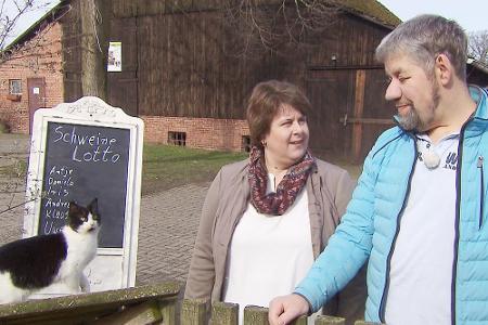 Schweinebauer Uwe und Iris haben sich in der siebten Staffel von 