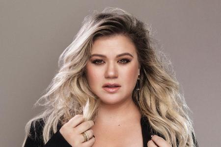 Kelly Clarkson weiß, wie wichtig es ist, sich selbst zu finden, bevor man die große Liebe findet