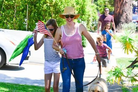 ...sich Jennifer Garner und Ben Affleck getrennt haben, sind sie eine perfekte amerikanische Familie. Ihre Kinder Violet, Se...