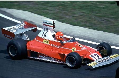 Im 312T folgte 1975 der ganz große Coup. Mit insgesamt fünf GP-Siegen - hier in Belgien - sicherte sich Lauda die Meistersch...