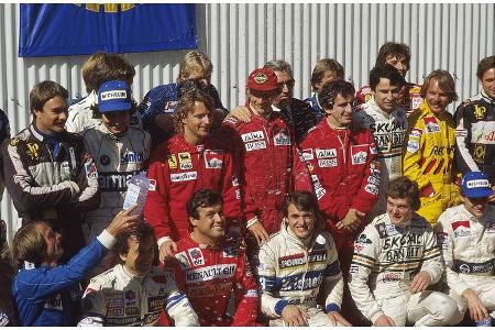Mit einem halben Punkt Vorsprung gewann Lauda am Ende seine dritte Meisterschaft vor Teamkollege Alain Prost.