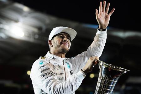 Lewis Hamilton feiert 2008 nach einem dramatischen Finish in Brasilien seinen ersten WM-Triumph. Er legt 2014, 2015, 2017, 2...