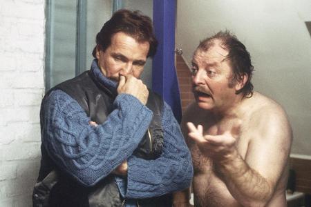 Götz George und Eberhard Feik als die Kommissare Schimanski und Thanner in dem 