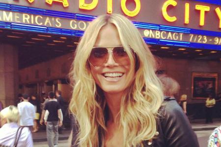 Wer mehr über Heidi Klum erfahren will, der muss nur einen Blick auf ihr Instagram-Profil werfen. Dort gibt die 43-Jährige n... Wer mehr über Heidi Klum erfahren will, der muss nur einen Blick auf ihr Instagram-Profil werfen. Dort gibt die 43-Jährige n...