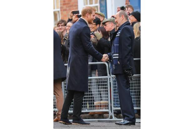 ...Terrence Higgins Trust Charity hatte die Ehre, den Royal und seine Zukünftige zu empfangen. Was dabei sehr interessant wa...