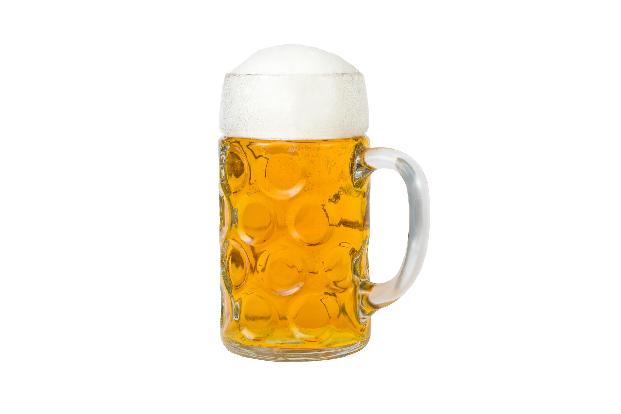 Das Bier-Malheur: Als ein Mann seinem Arbeitskollegen nur gemütlich zuprosten wollte, geschah im wahrsten Sinne des Wortes d...