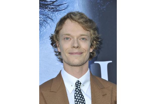 ...in 'Game of Thrones' schließlich noch nicht. Theon Graufreud, gespielt von Alfie Allen, hat mehr oder weniger unversehrt ...