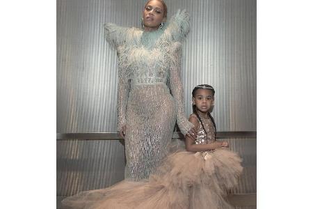 Wenn Beyoncé und ihre Tochter Blue Ivy unterwegs sind, ist das Fashion pur. Doch sie sind nicht das einzige modische Mama-To...