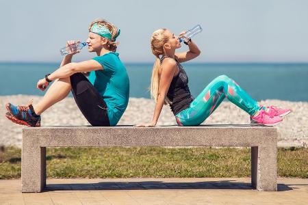 Sport treiben hilft gegen Hitze - viel trinken auch