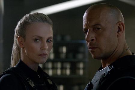 Vin Diesel und Oscar-Gewinnerin Charlize Theron in 