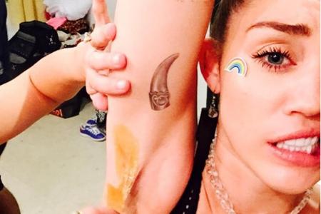 Miley Cyrus (23) will ihre Fans an allen Aspekten ihres Lebens teilhaben lassen. Den Vogel schoss sie in diesem Jahr ab, als...