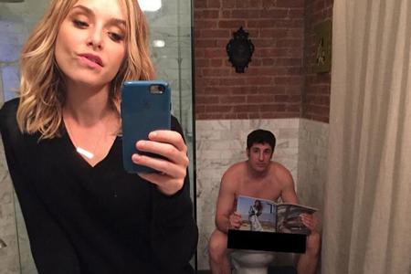 Jason Biggs (37) hatte offenbar nichts dagegen, dass seine Ehefrau Jenny Mollen (36) ein Foto von sich postete, das Biggs im...