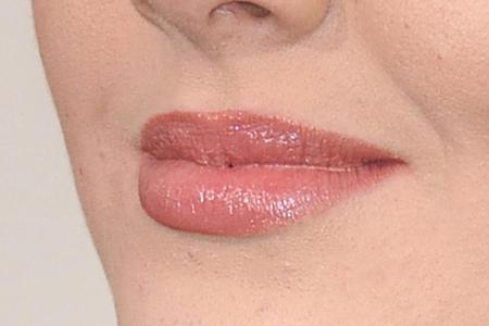 Sinnliche Lippen, aber vielleicht ein bisschen viel Make-up drumherum. So zeigt sich gerne...