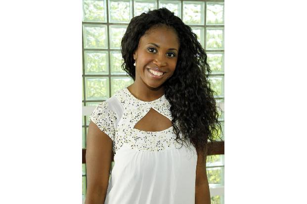 ...Unterstützung erhielt Sylvie 2011 von Profitänzerin Motsi Mabuse, die im gleichen Jahr auch einen Juryjob bei 'Let's Danc...