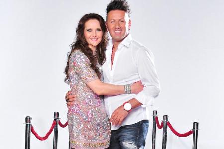 Ex-Dschungelcamperin Helena Fürst (43) und Schlagersänger Ennesto Monte (42).
