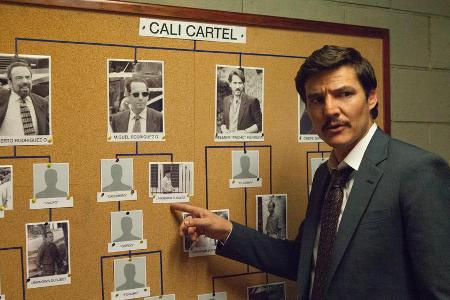 Pedro Pascal als Javier Pena in Staffel drei von 