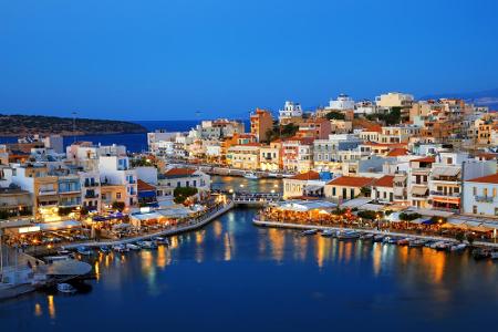 KRETA: Griechenlands größte Insel ist während der Nebensaison ein absolutes Traumziel. Dabei hat Kreta mehr zu bieten als en...