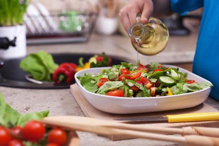 Nehmen Sie sich Zeit, um Ihren Salat richtig in Szene zu setzen