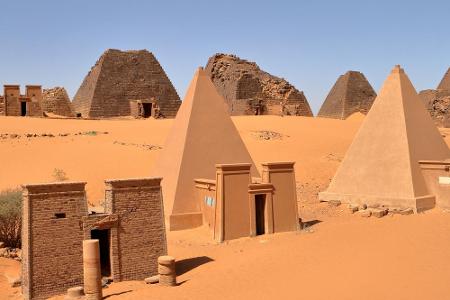 Hätten Sie 2002 den Urlaub im Sudan verbracht? Wohl nicht, denn das Land stand damals noch auf der Terrorliste der USA. Zude...