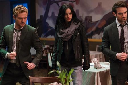 Finn Jones, Krysten Ritter und Charlie Cox gehören zu 