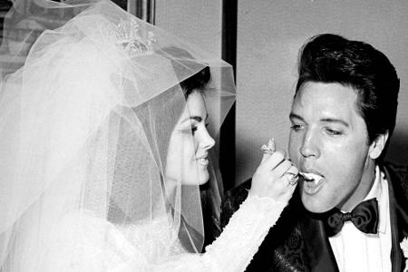 Am 1. Mai 1967 heiratete Presley in Las Vegas Priscilla Ann Beaulieu (72), die er Ende 1959 in Deutschland kennengelernt hat...