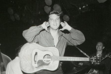 Dass Elvis bei 