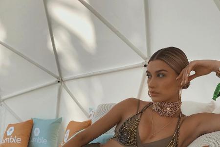 Begleitet wurde Jenner von ihrer Model-Freundin Hailey Baldwin.