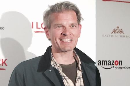 Götz Otto war einer der bestens gelaunten Premierengäste und als Schauspieler natürlich auch Experte