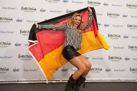 ...weniger erfolgreich ging das Event für die Gruppe Cascada 2013 aus. Frontfrau Natalie Horler wollte mit ihrem Lied 'Glori...