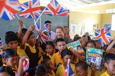 Prinz Harry trifft Schüler und Lehrer der Fair View Village School in Guyana