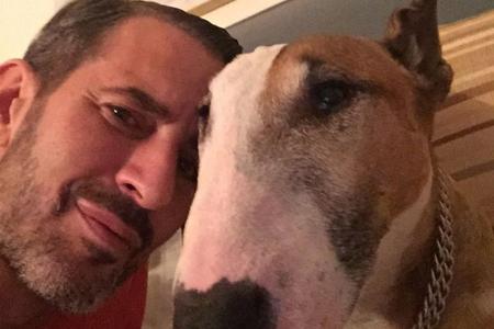 Sein Hund Neville hat sogar einen eigenen Instagram-Account. Darauf zeigt der Vierbeiner von Marc Jacobs (52), wie sehr in s...