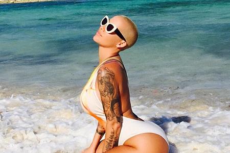 03 Amber Rose httpsinstagram.comamberrose 11008337_1381967522124052_518693381_n.jpg