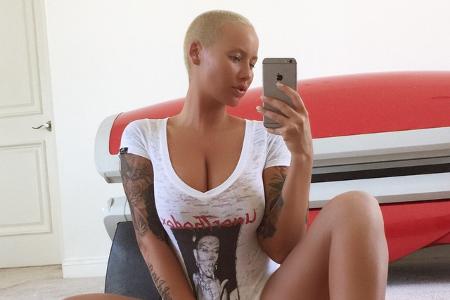 07 Amber Rose httpsinstagram.comamberrose 11005173_359650984237862_865529925_n.jpg