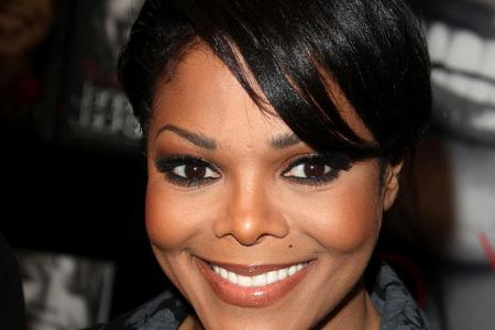 Mit 50 Jahren brachte Sängerin Janet Jackson ihr erstes Kind, Sohn Eissa, am 3. Januar zur Welt. Auch diese schönen Baby-New...