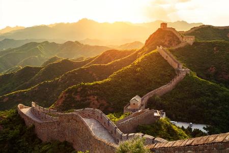 Ähnlich verhält es sich bei der Chinesischen Mauer. Auch sie steht für das 