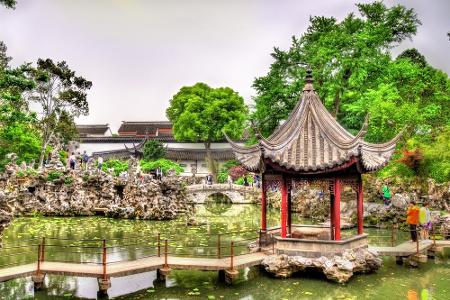 Der Liu-Garten im chinesischen Suzhou zählt zu den Perlen des Landes. Eröffnet wurde er bereits im Jahr 1593. Seitdem wurde ...