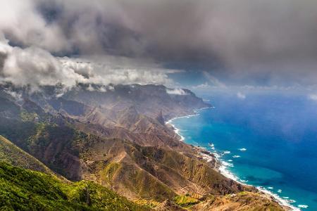 Last but not least: Der Teide Nationalpark auf der spanischen Insel Teneriffa. Im Jahr 1954 wurde das Areal als Schutzgebiet...