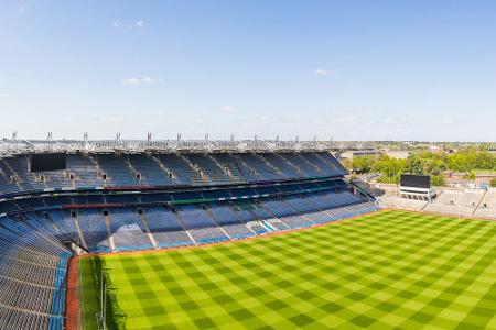Über 82.000 Menschen passen in den Croke Park im irischen Dublin. Den Regeln nach sind hier nur irische Sportarten wie Gaeli...