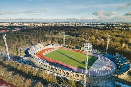 Wieder zurück ins Baltikum: In Kaunas in Litauen steht dieses kleine Leichtathletik-Oval. Welches jedoch vor allem für den F...