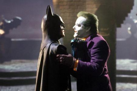 Im ersten Teil bekam er es dagegen mit Jack Nicholson als Joker zu tun. Unvergessenes Zitat des Scheusals: 