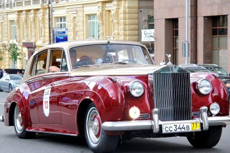 Für die britischen Adligen war es das Traumauto der späten 50er und frühen 60er: der Rolls-Royce Silver Cloud. Obwohl die Fa...