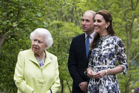 Royales Dreamteam: Queen Elizabeth II., ihr Enkel Prinz William und dessen Ehefrau Herzogin Kate