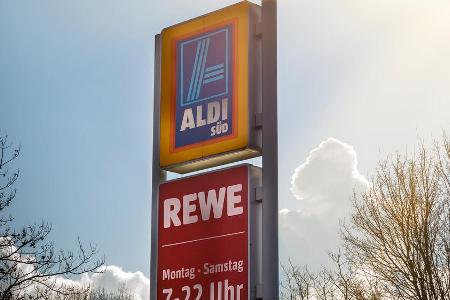 Dem Lebensmitteleinzelhandel droht vor Ostern ein Ansturm. Dem Lebensmitteleinzelhandel droht vor Ostern ein Ansturm.