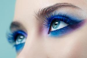 Farbige Mascara: Wem steht welcher Ton?