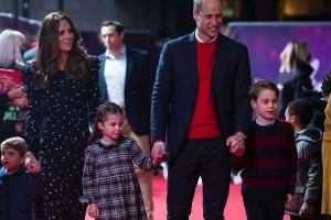 "Papa vermisst dich": Prinzessin Charlotte schreibt an Diana